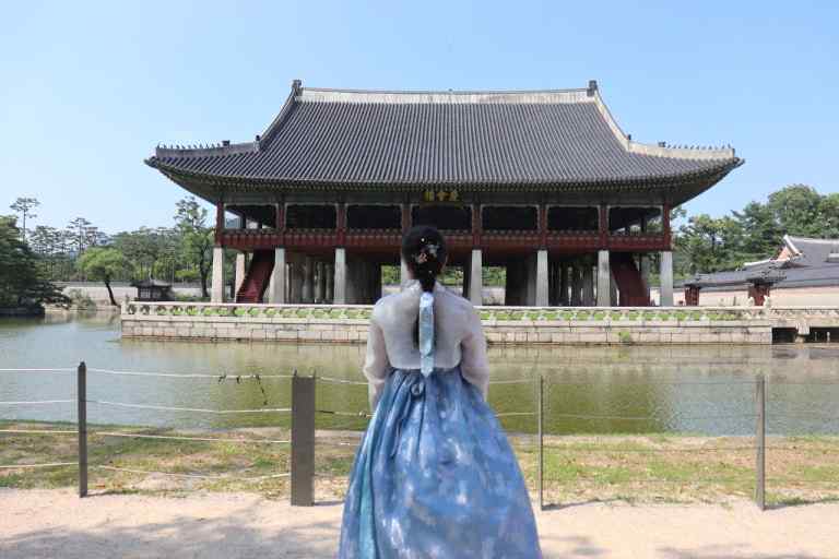 Traditional Hanbok Experience